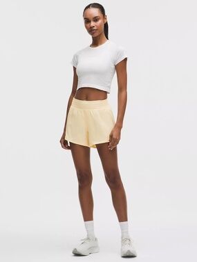 LULULEMON HOTTY HOT HIGH RISE SHORT 4" BUTTER CREAM Sz 8 NEW